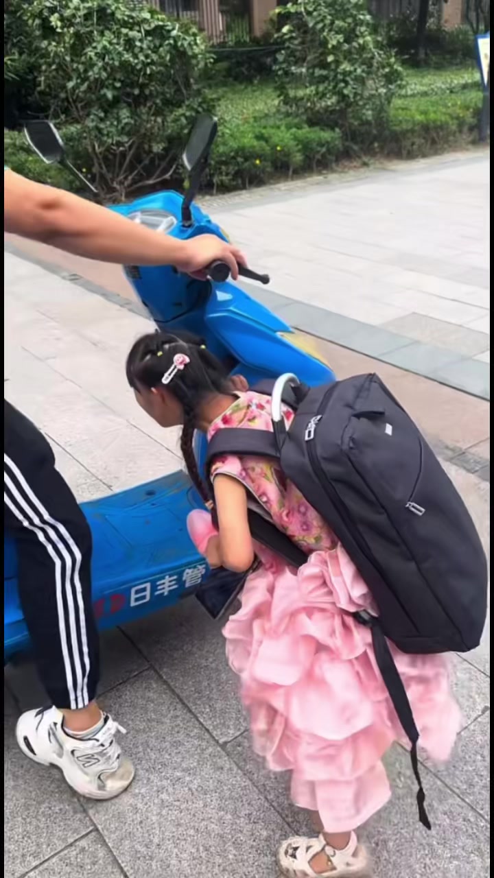 @boiikago_Mok