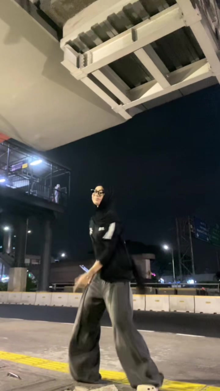 @ig: @heyrhaa_