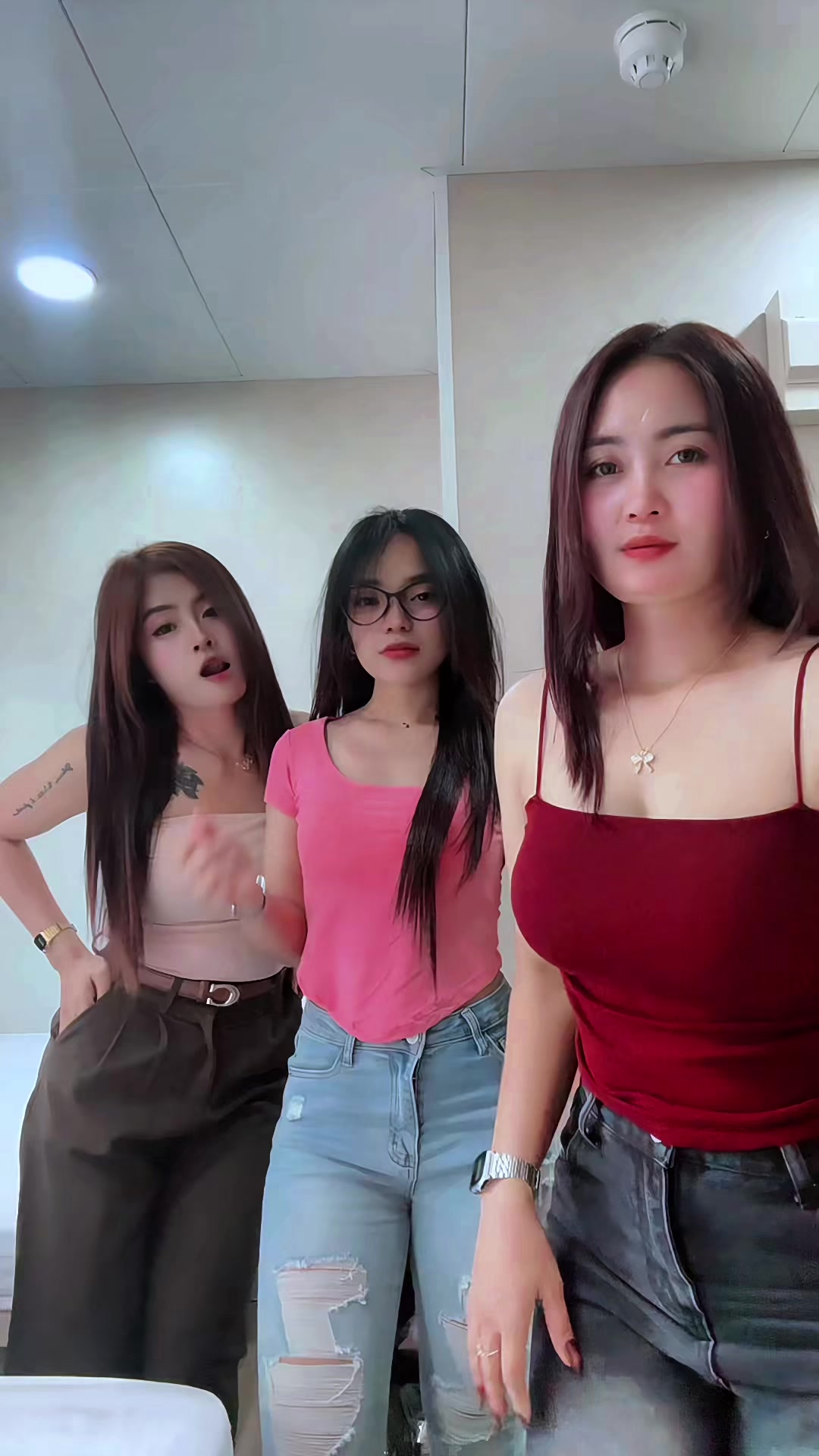 @Tia