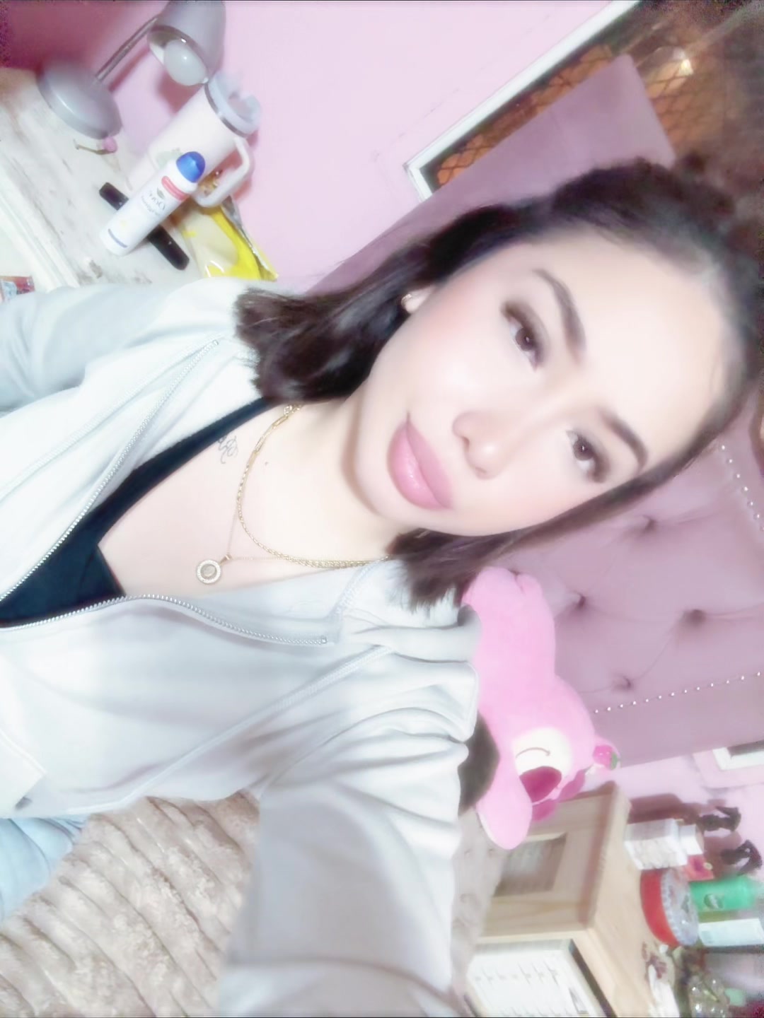 @Kiara
