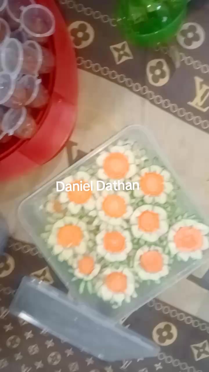 @Daniel Dathan