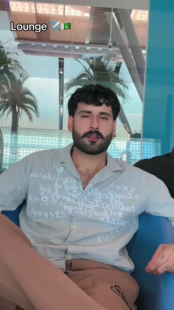@R E N A U L T