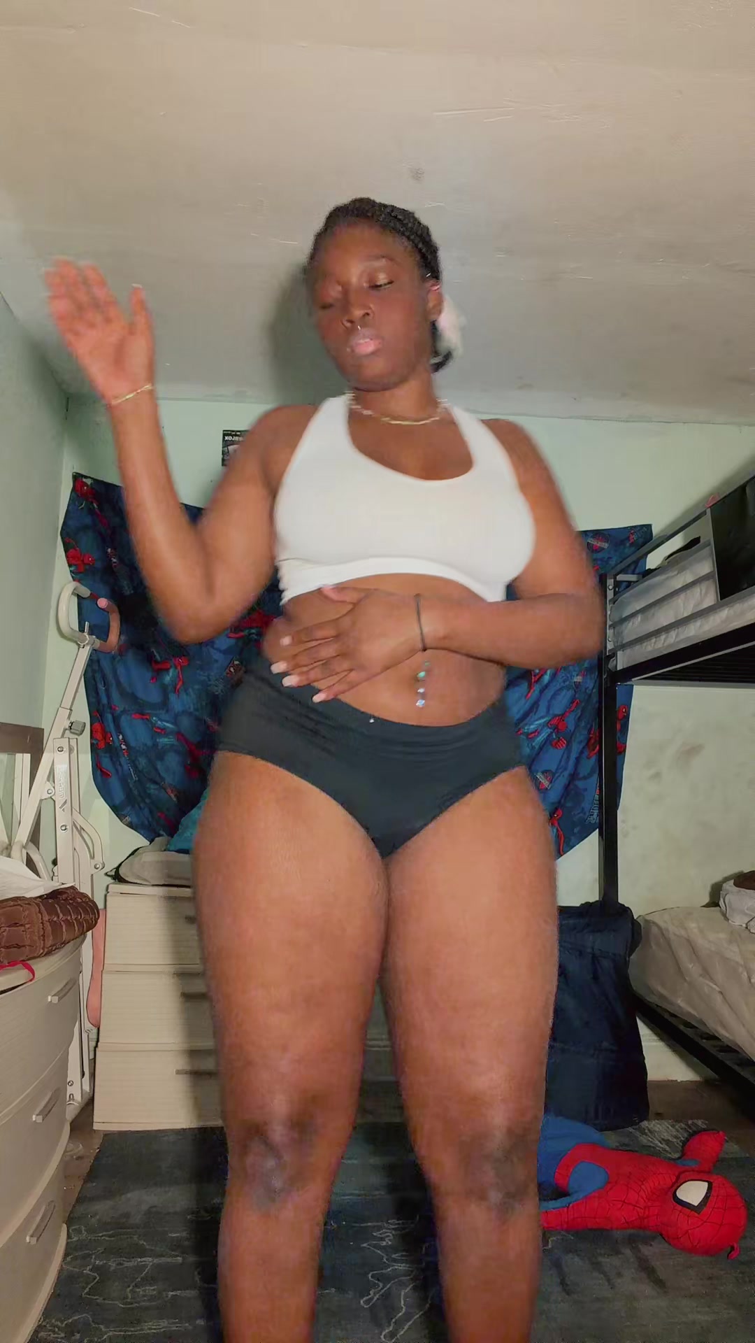 @Nishagirl Big