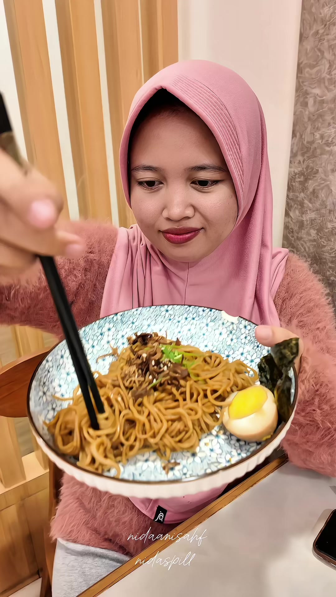 @nidaanisahf | Food & Travel