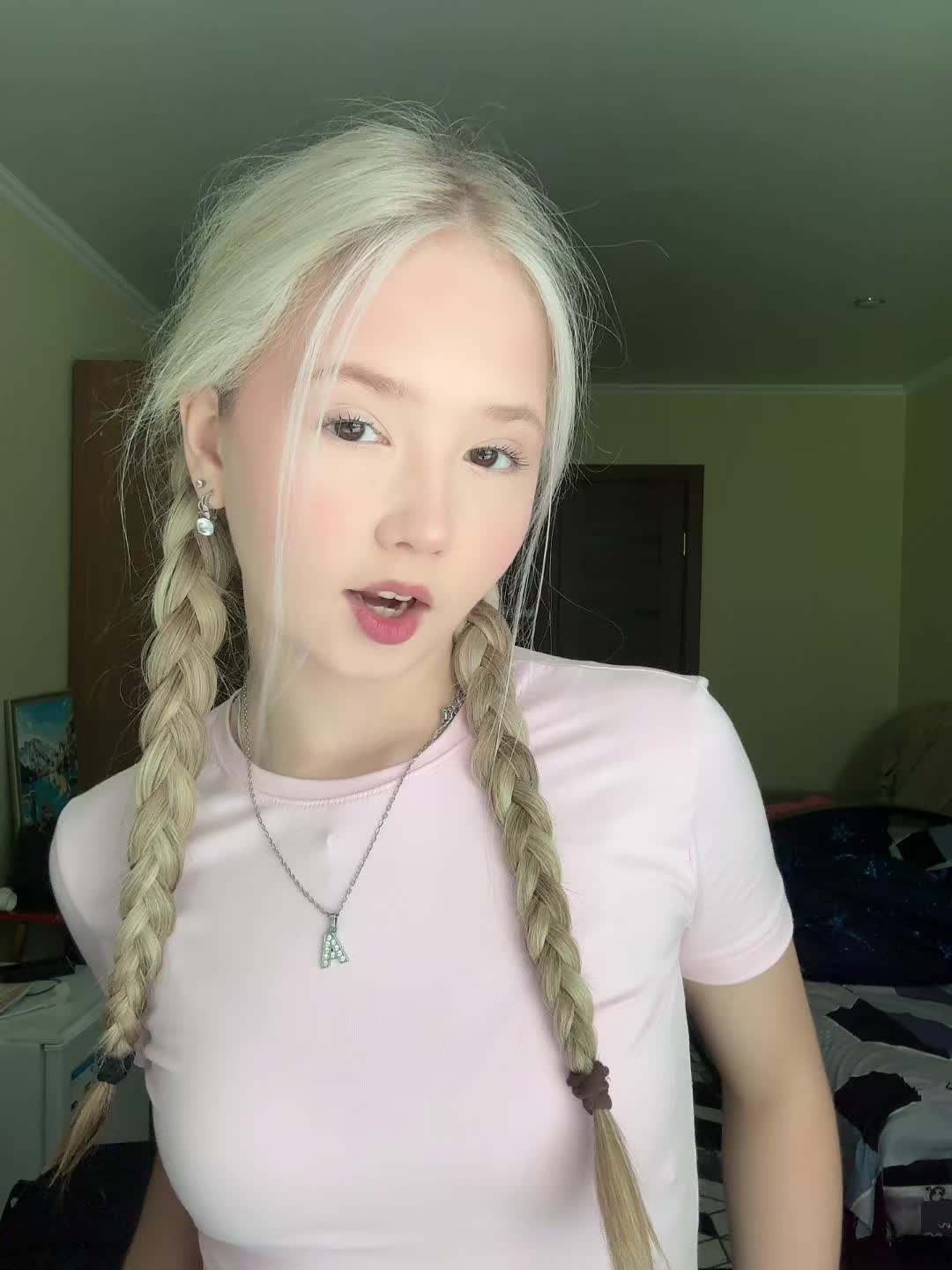 @аделька я