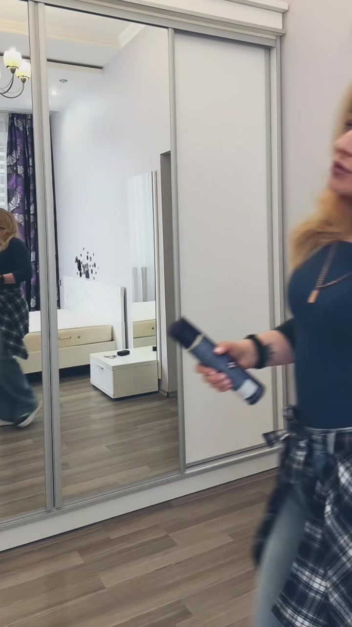 @🦊