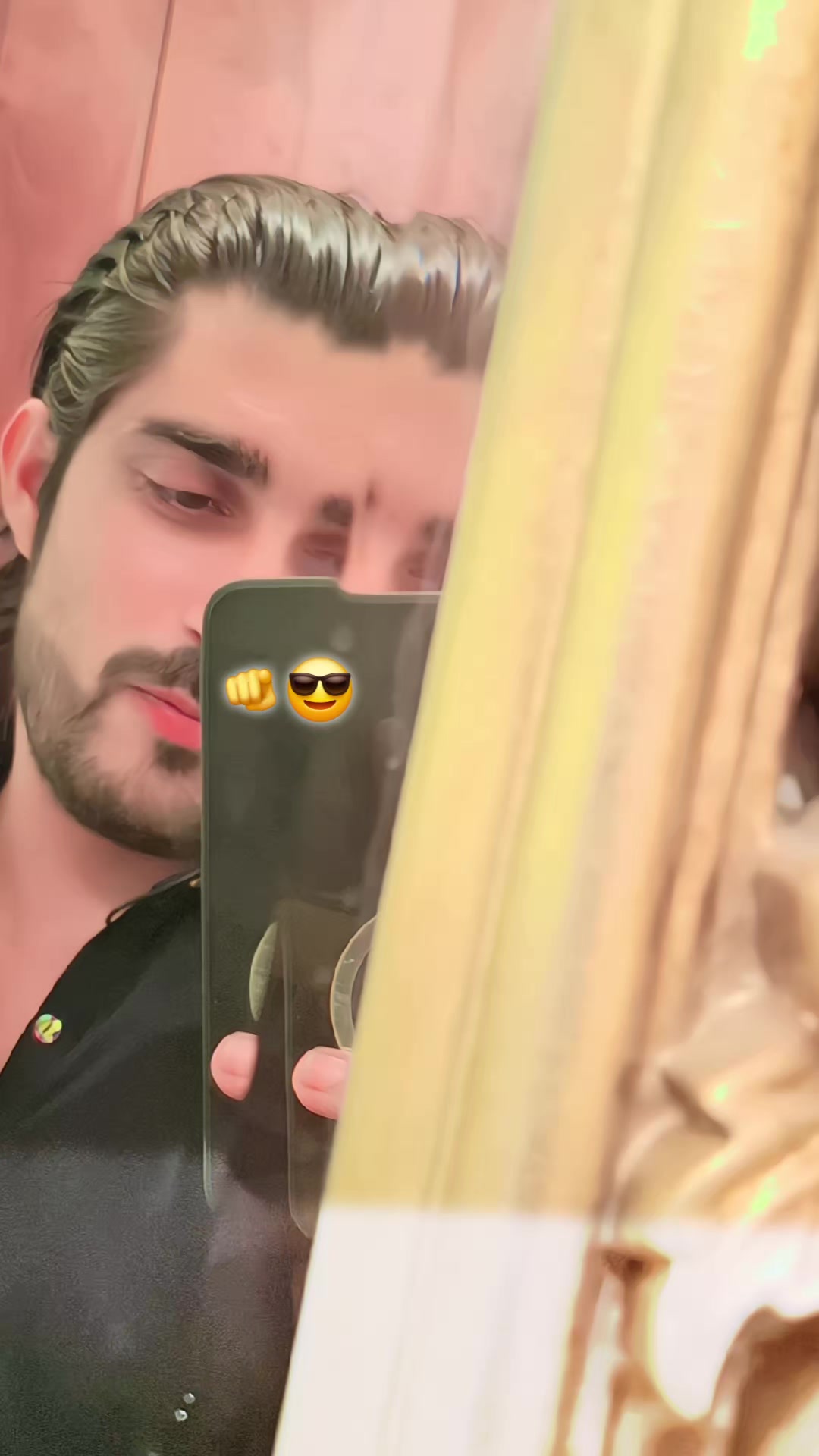 @افریدی نشی تلے 🛫🤣🦌