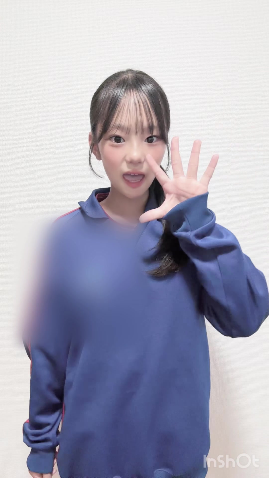 @くれな