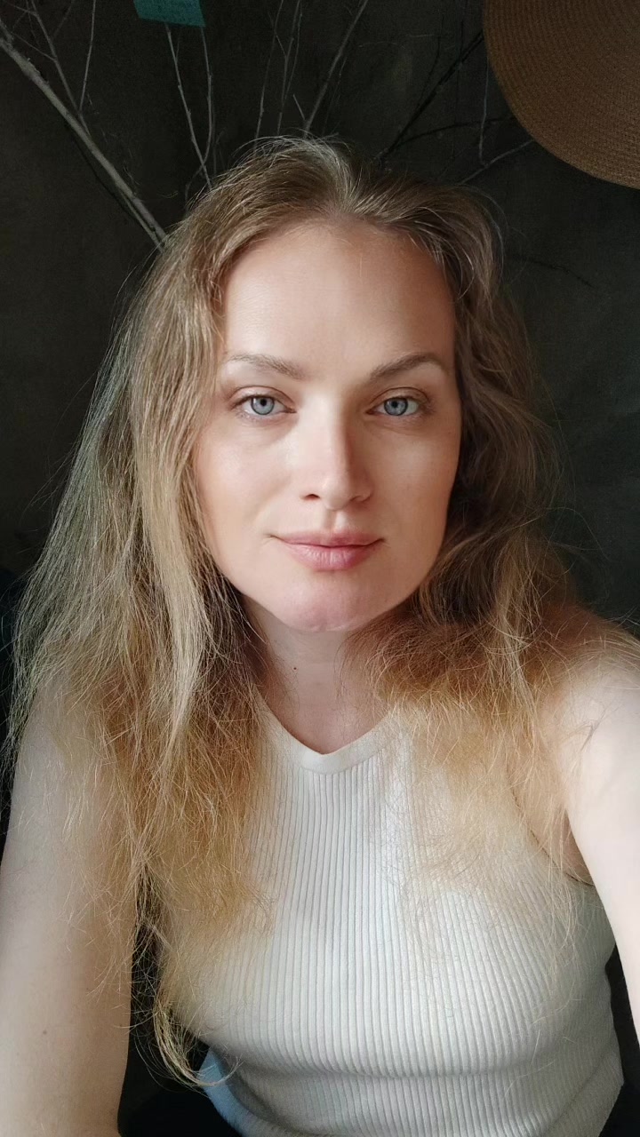 @Будьте щасливі