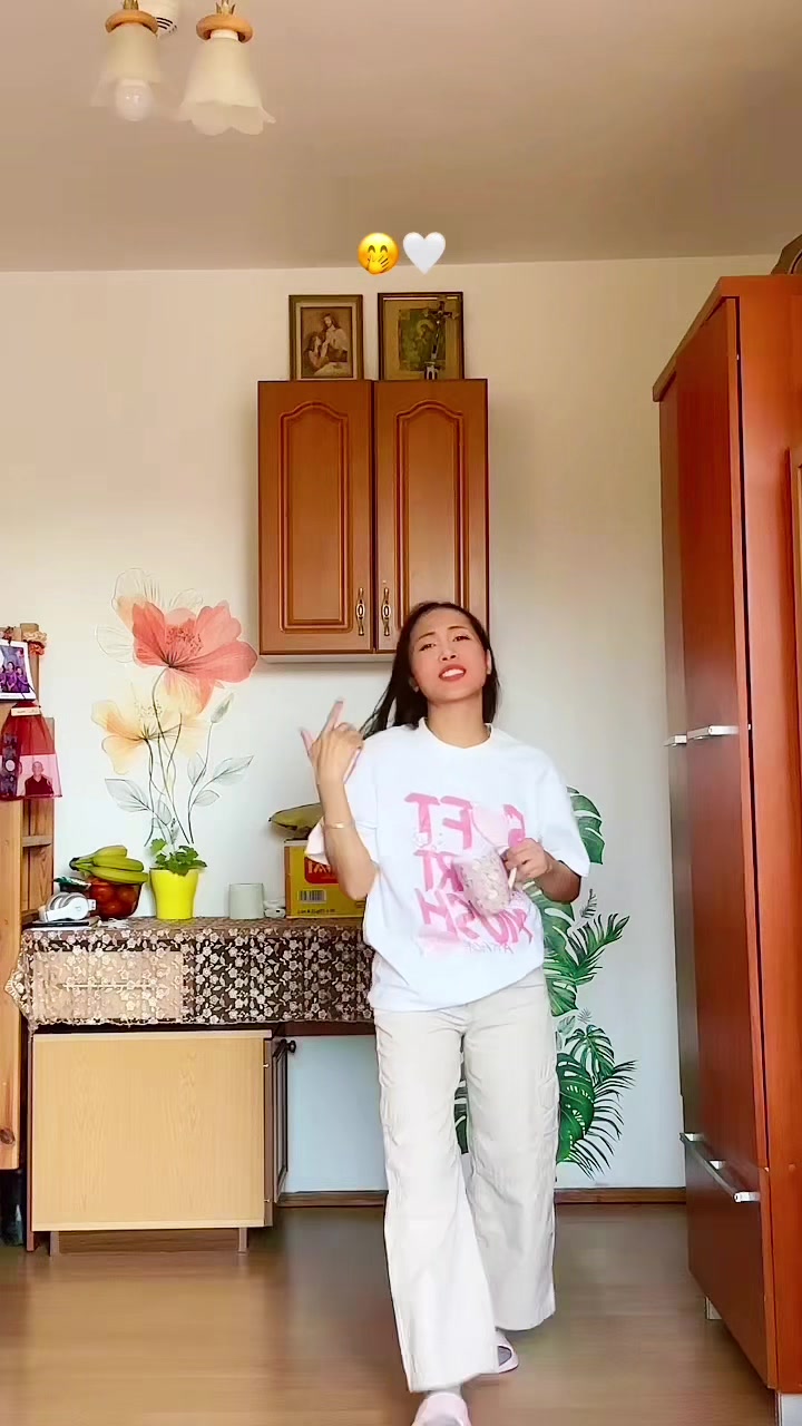 @माया🦋