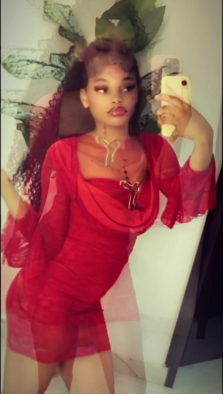 @ROSHEEDAT🎀🥂🌸❤️