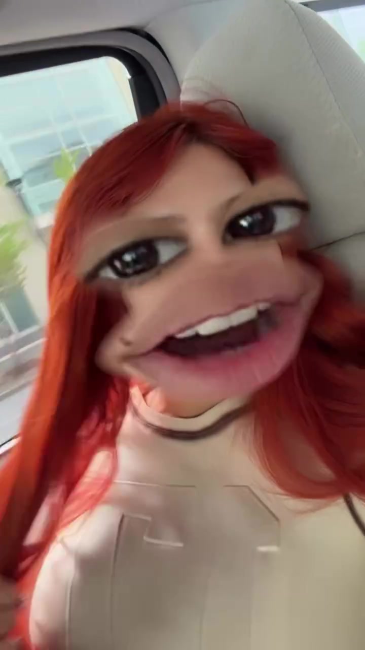 @👩🏻🦰