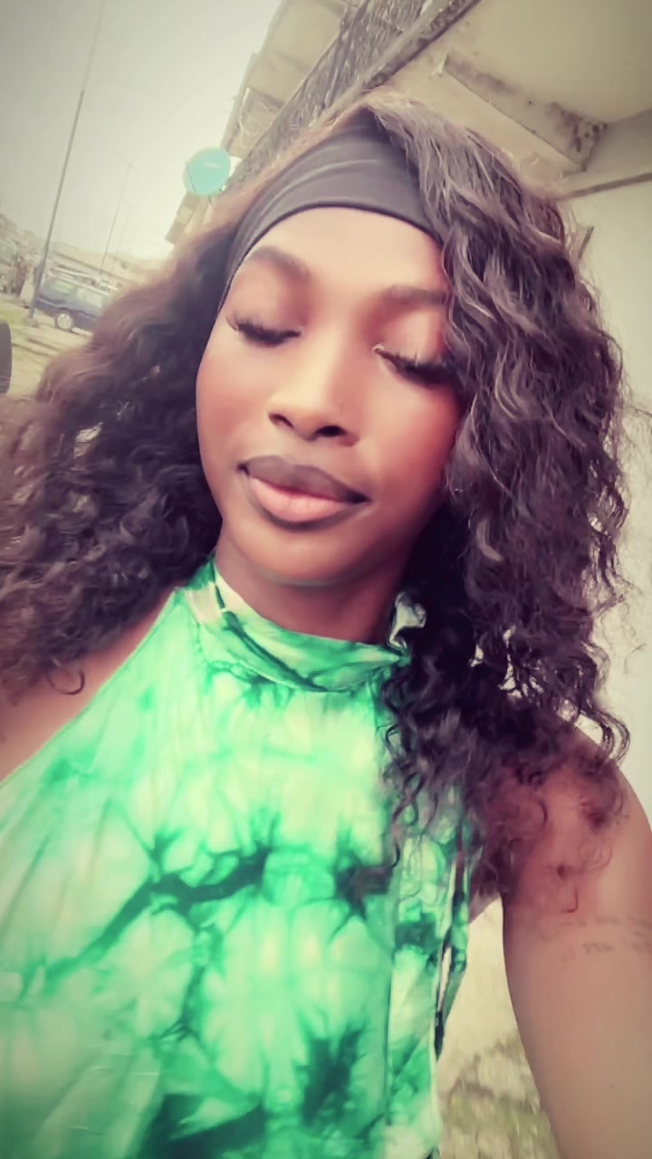 @Teni💞