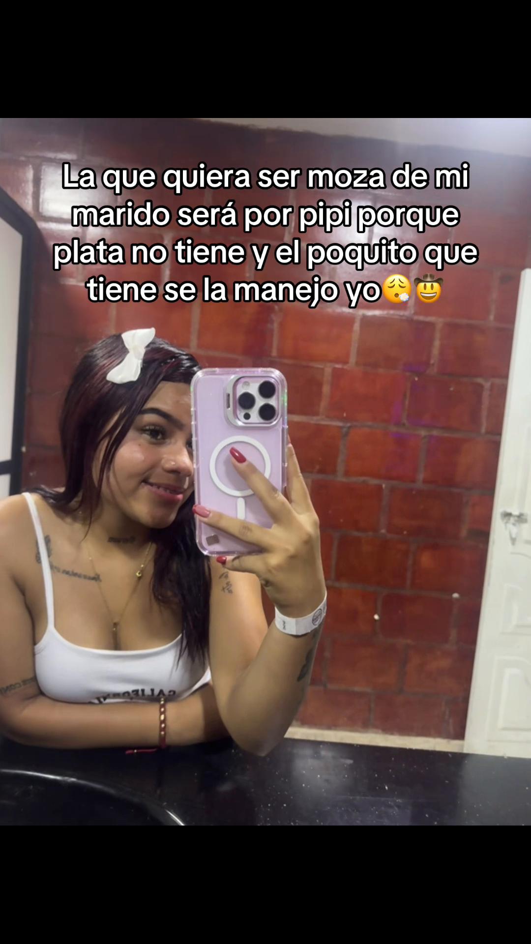 @Jessica🖤.!