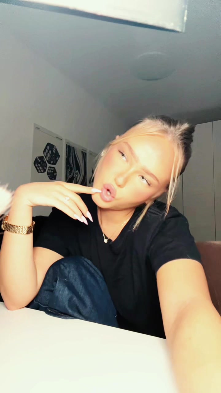@helenhaylliii