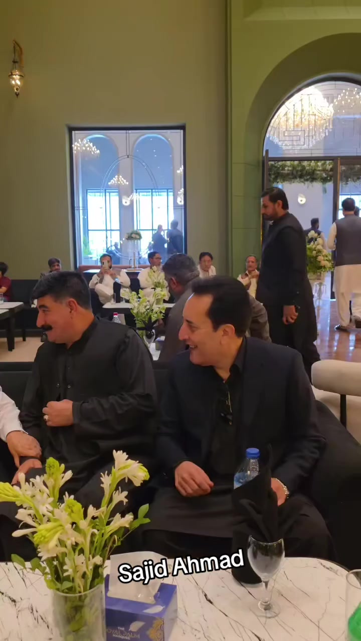 @akhonzada_chattan