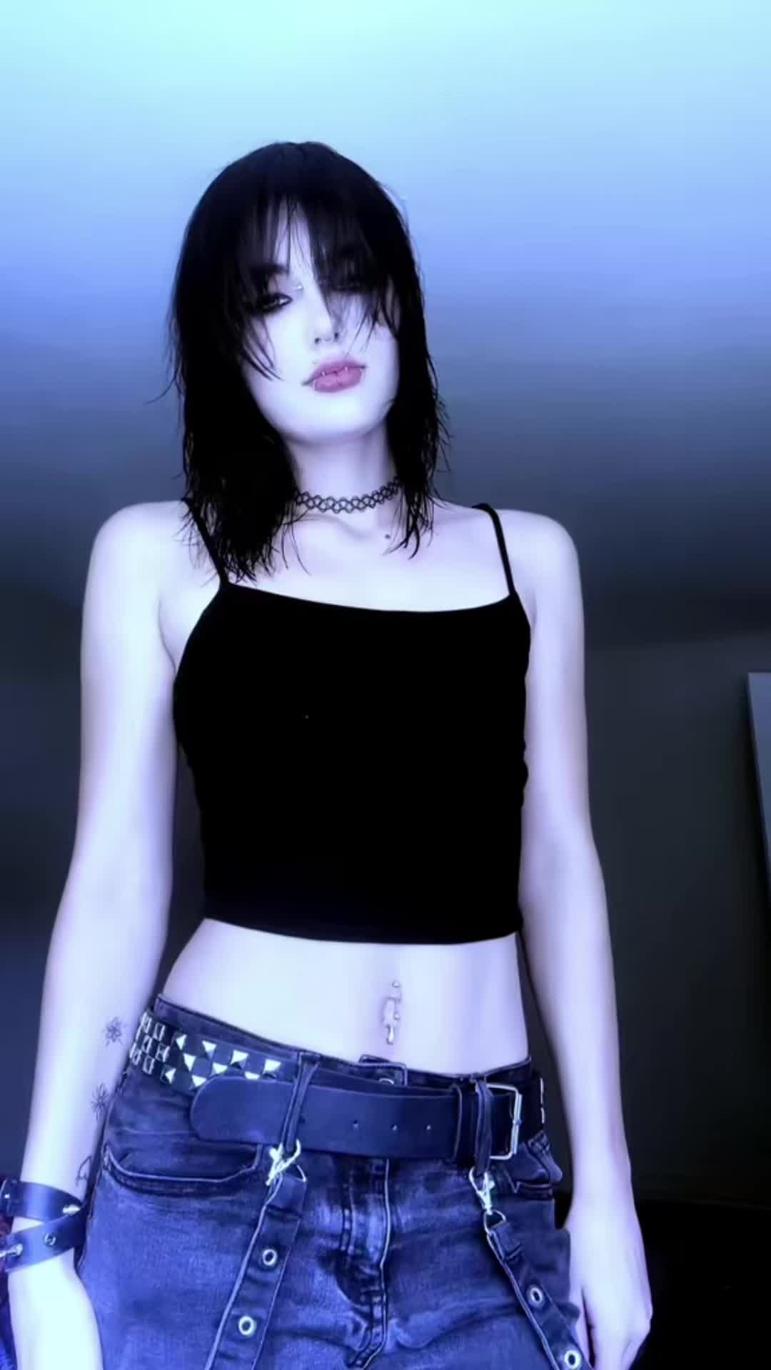 @𝔞𝔫𝔫𝔞𝔟𝔢𝔩♡