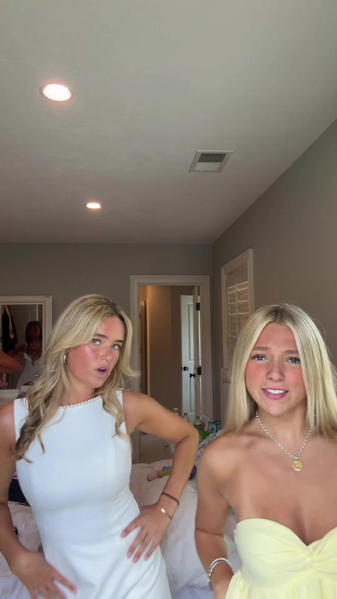 @Sophia