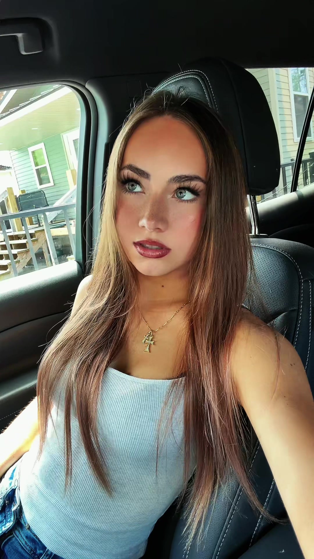 @alanaa