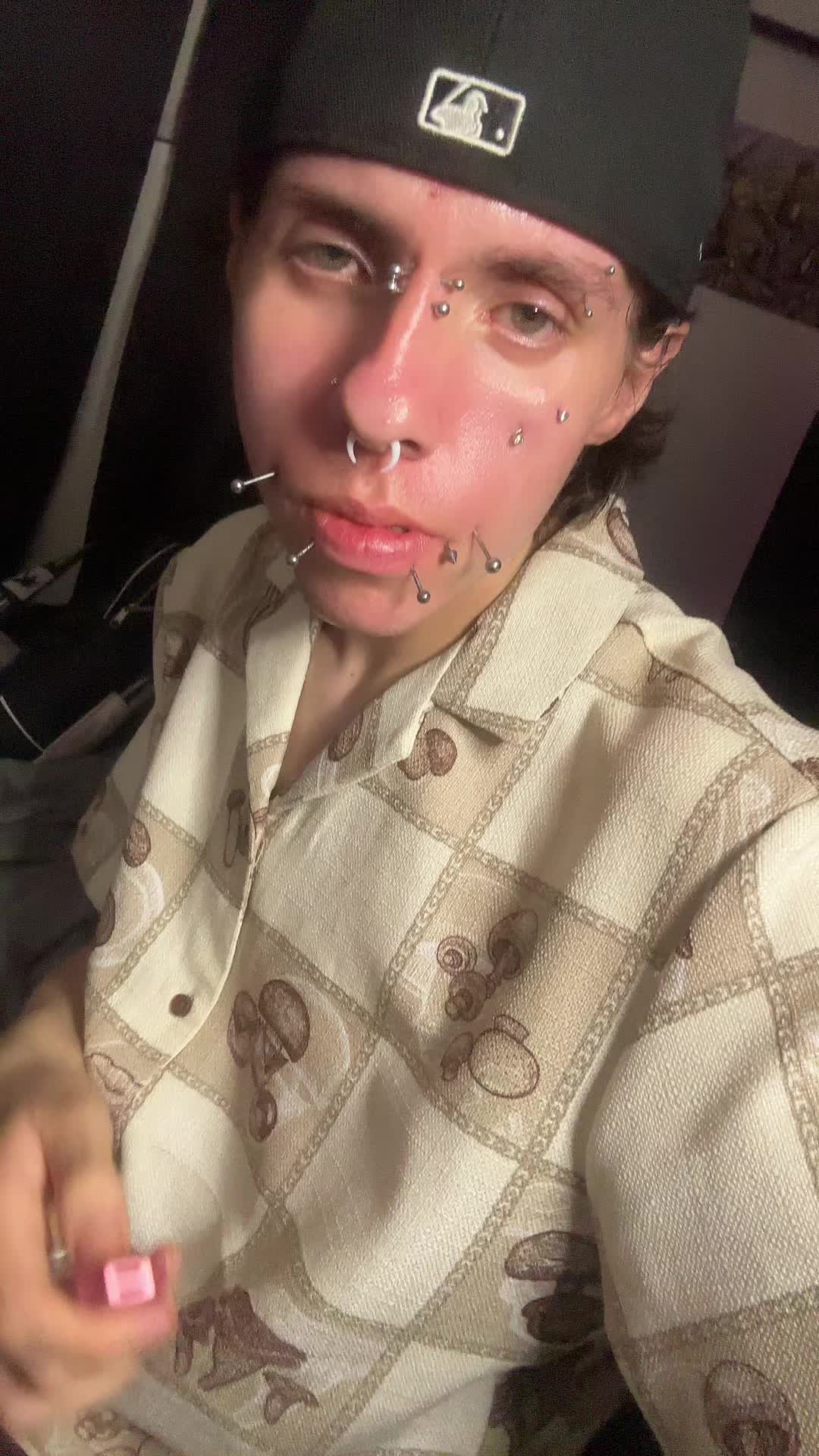 @Delululicious_