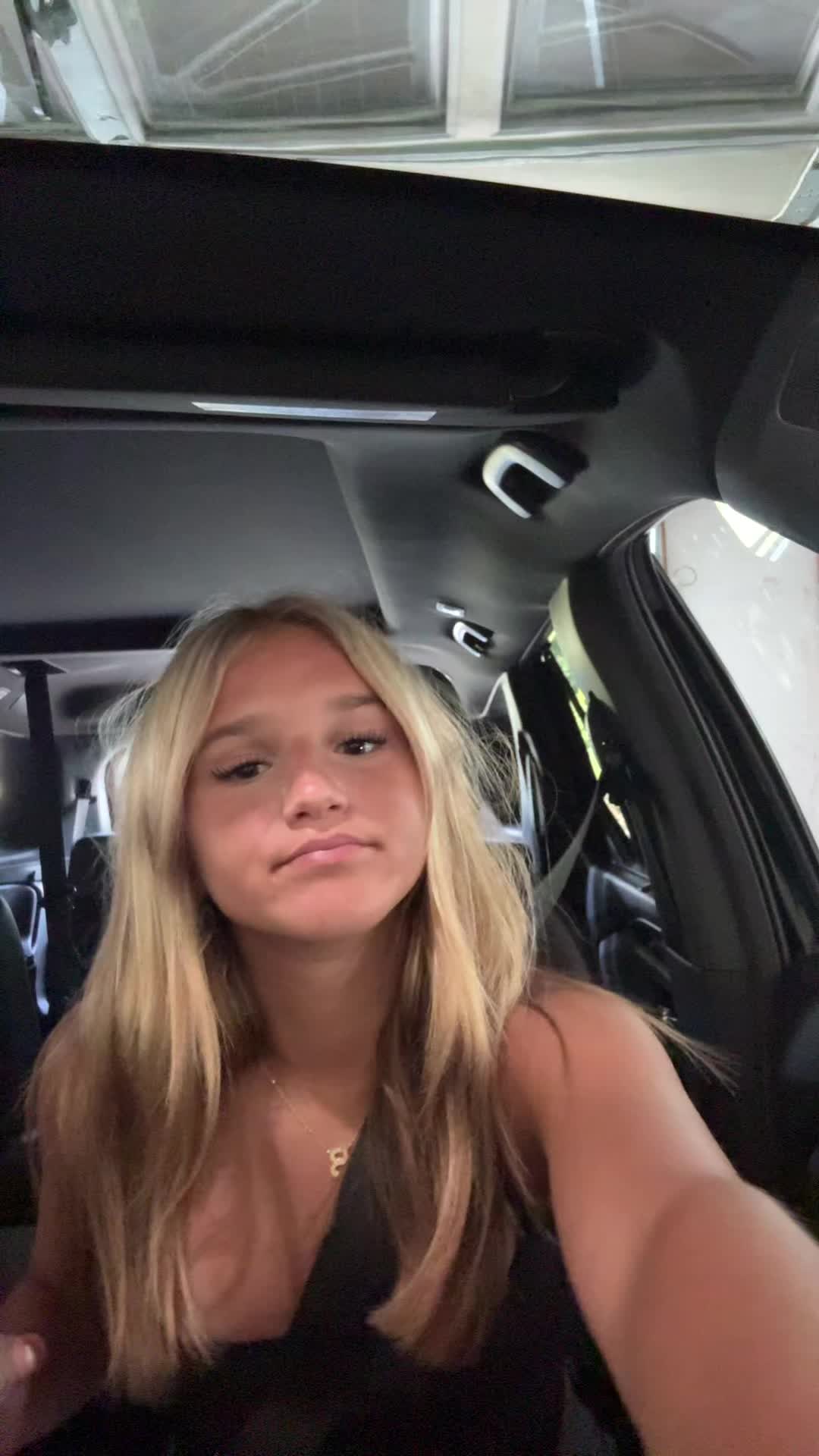 @✨