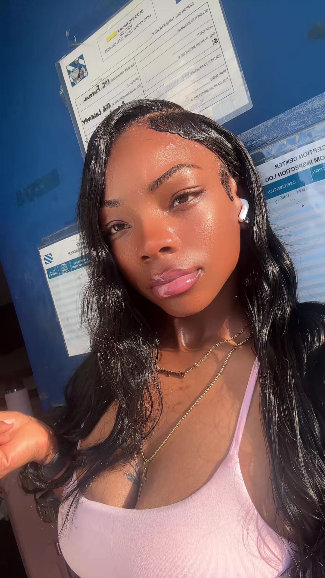@Ms out the way💗