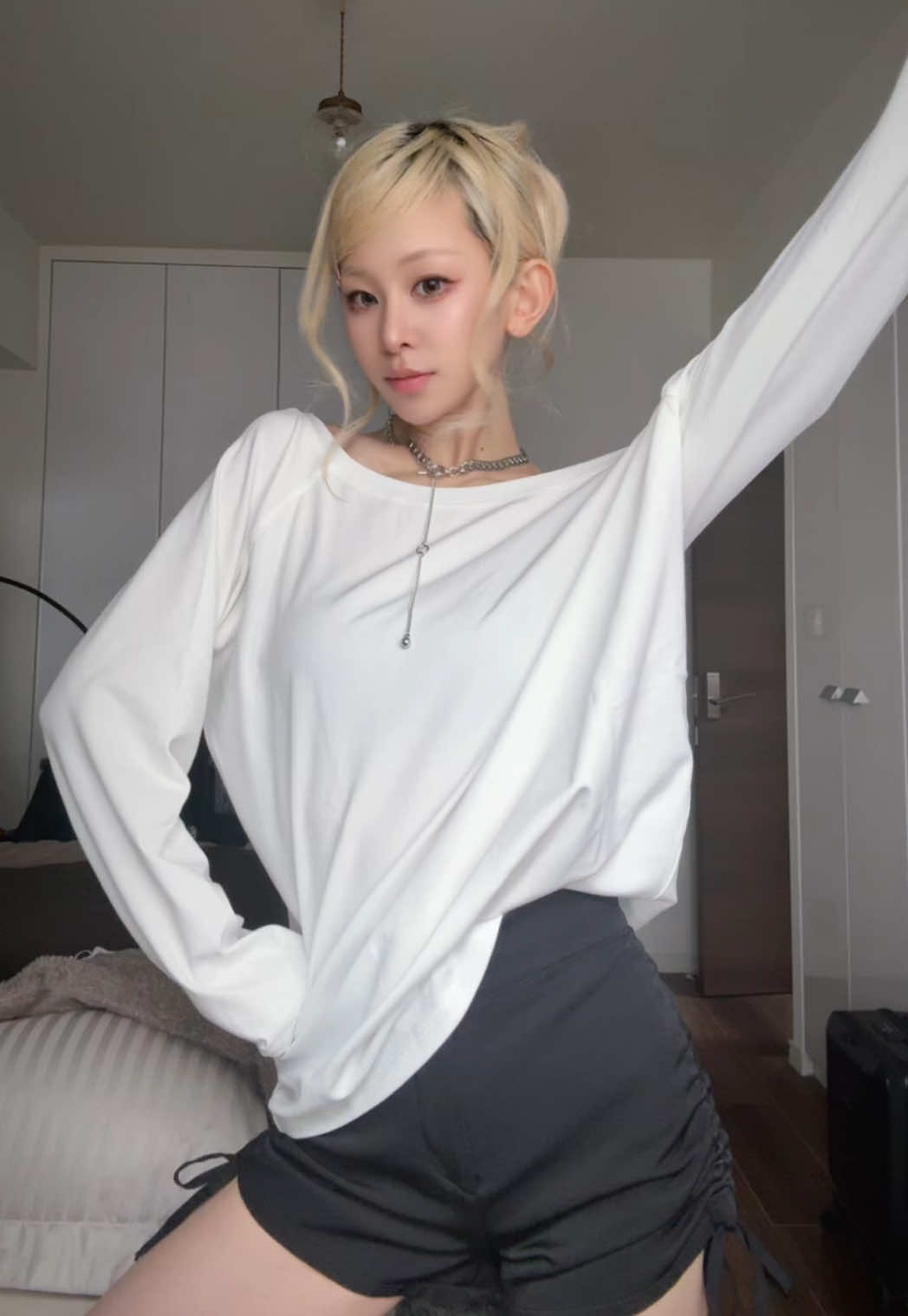@ばに子
