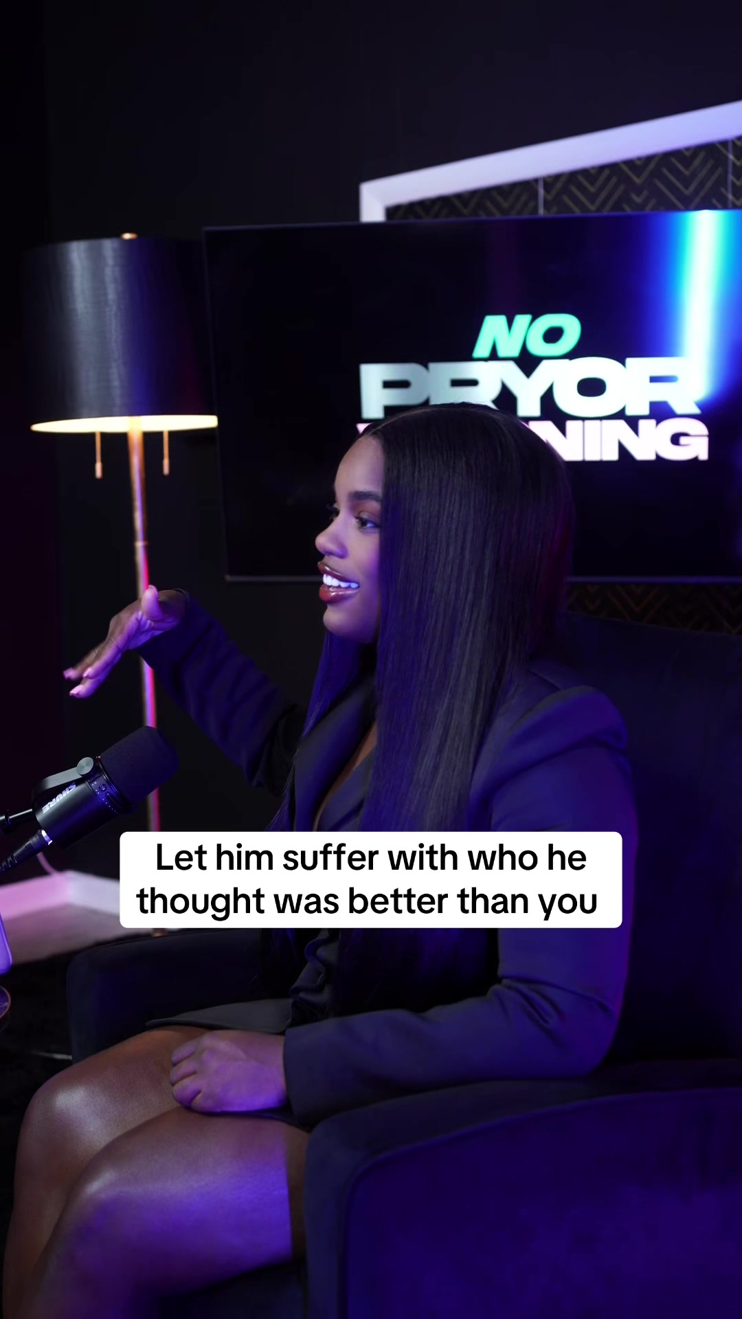 @thearielpryor