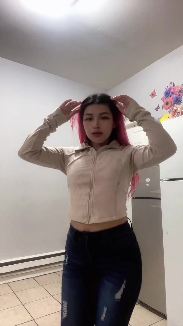 @Alexandra Hernández 400