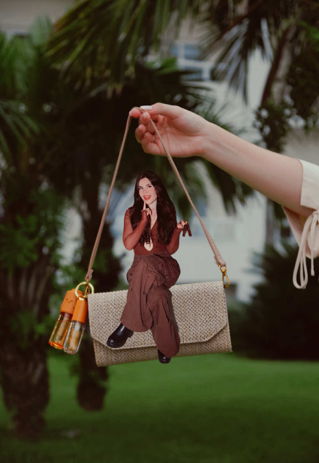 @Luara