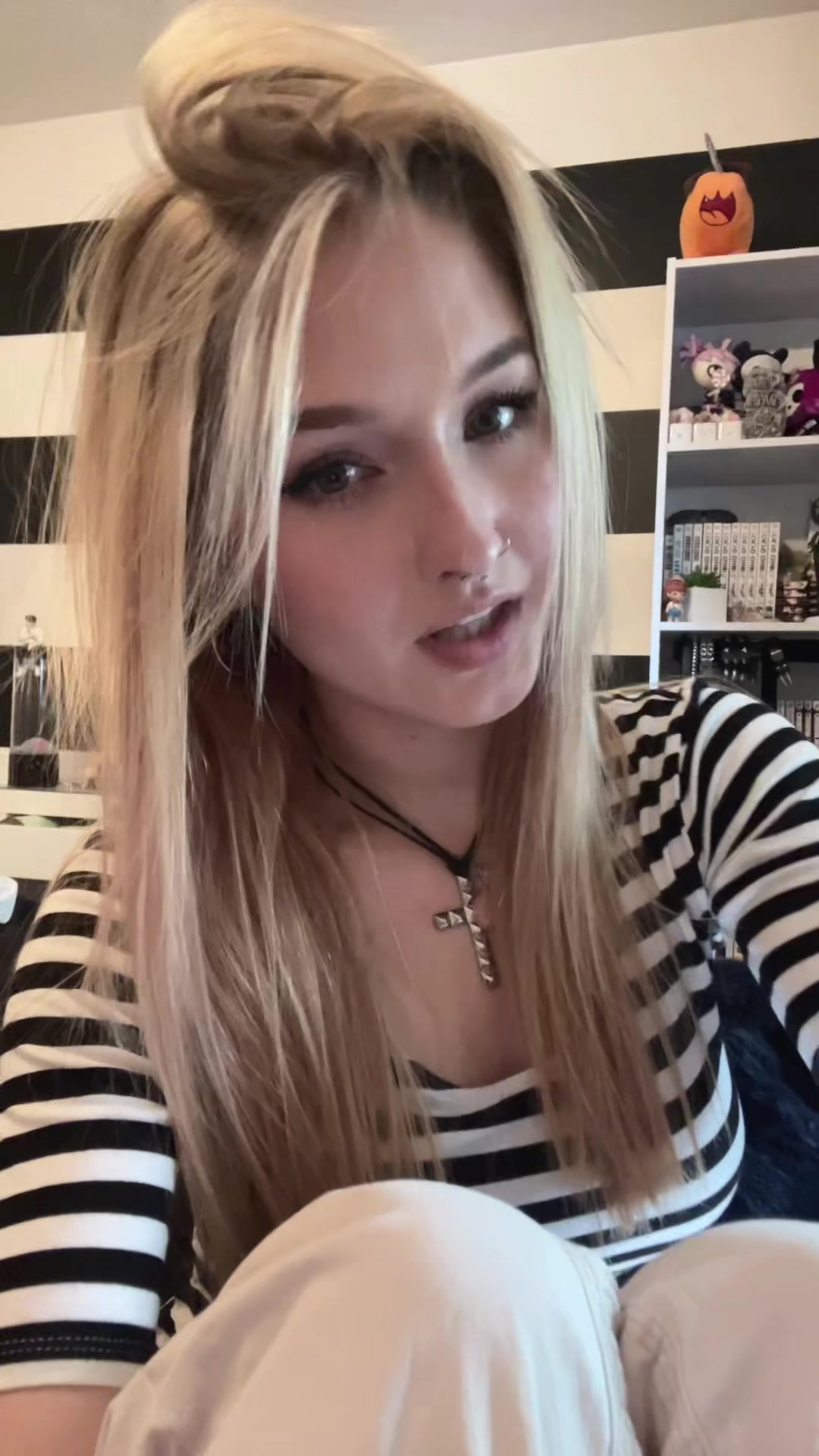 @lo