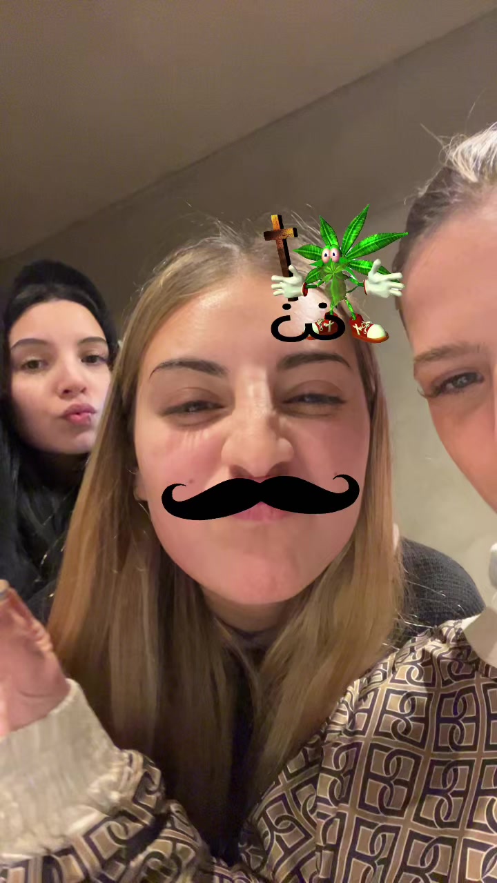 @Ana