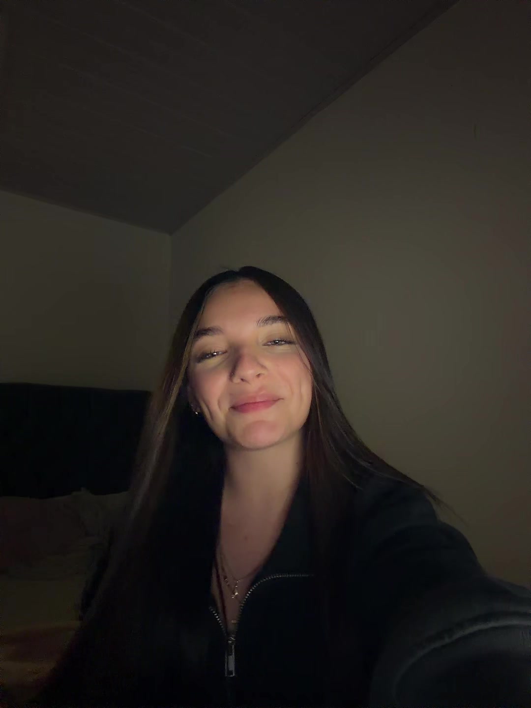 @𝒱𝒶𝓁𝑒 👸🏻