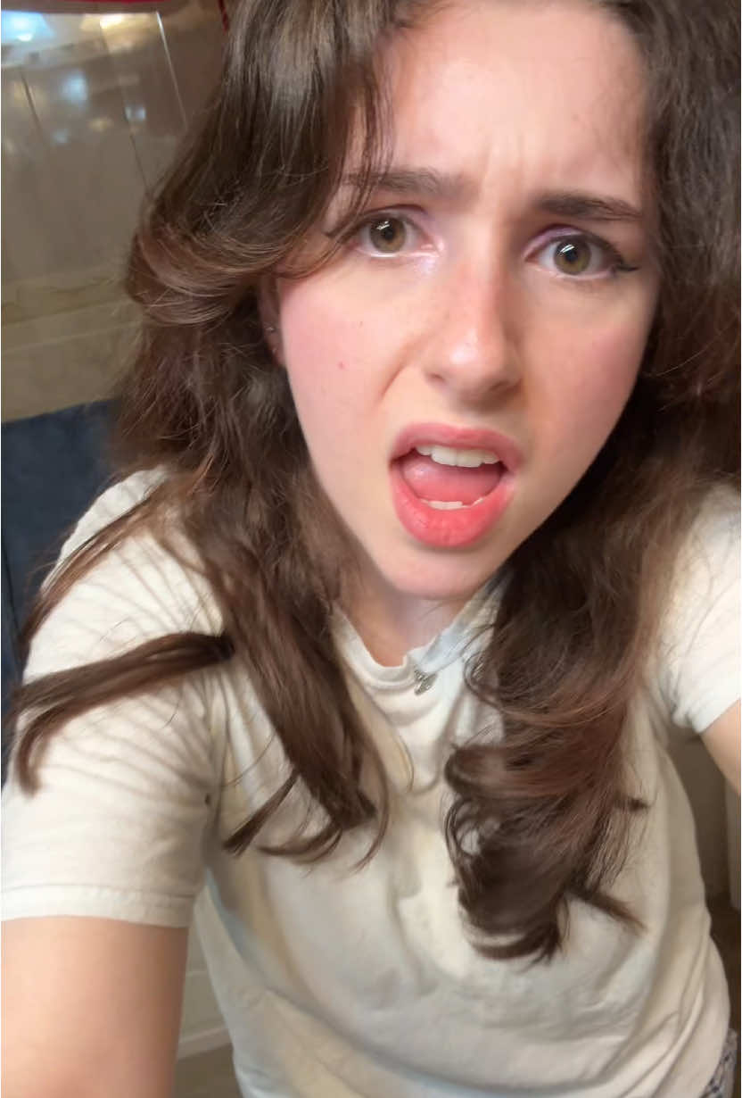 @laura 🇨🇦