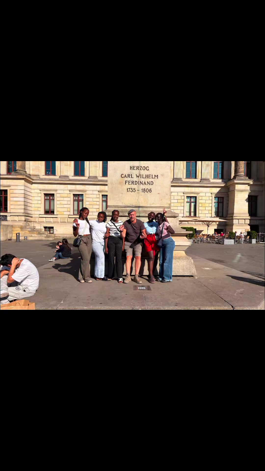 @Shaniee🇺🇬🇩🇪
