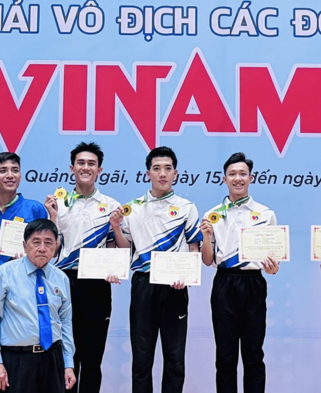 @Đặng Hoàng Học