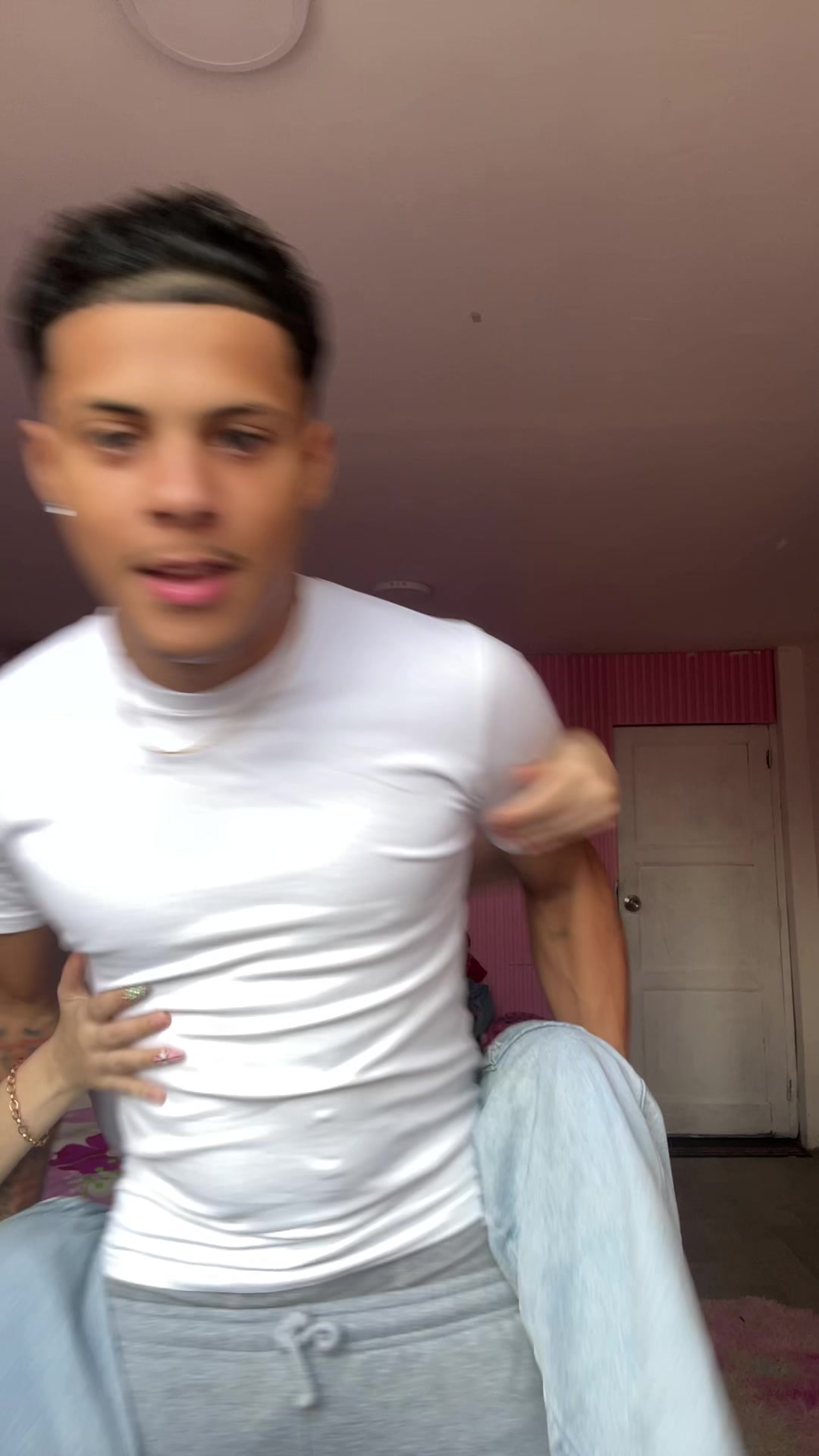 @Soyalejandro