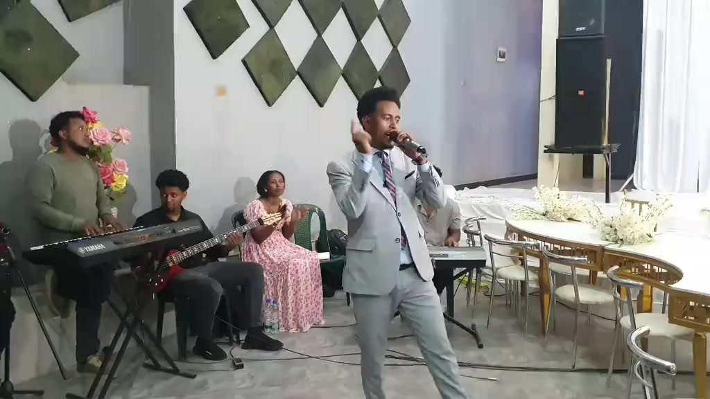 @singer mande