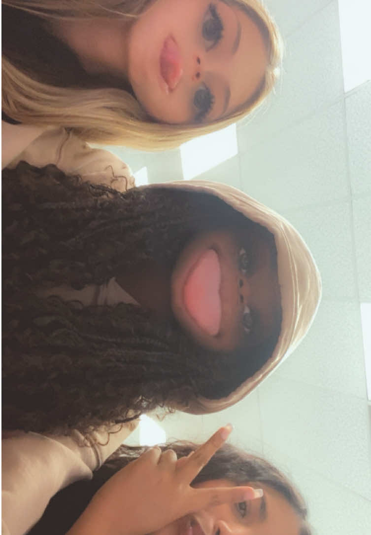 @👑