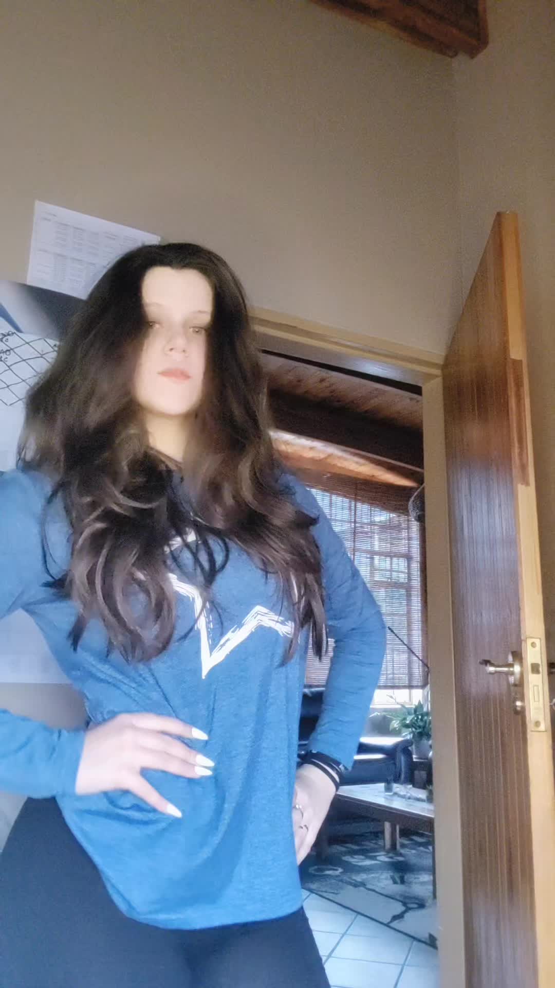 @not_bella