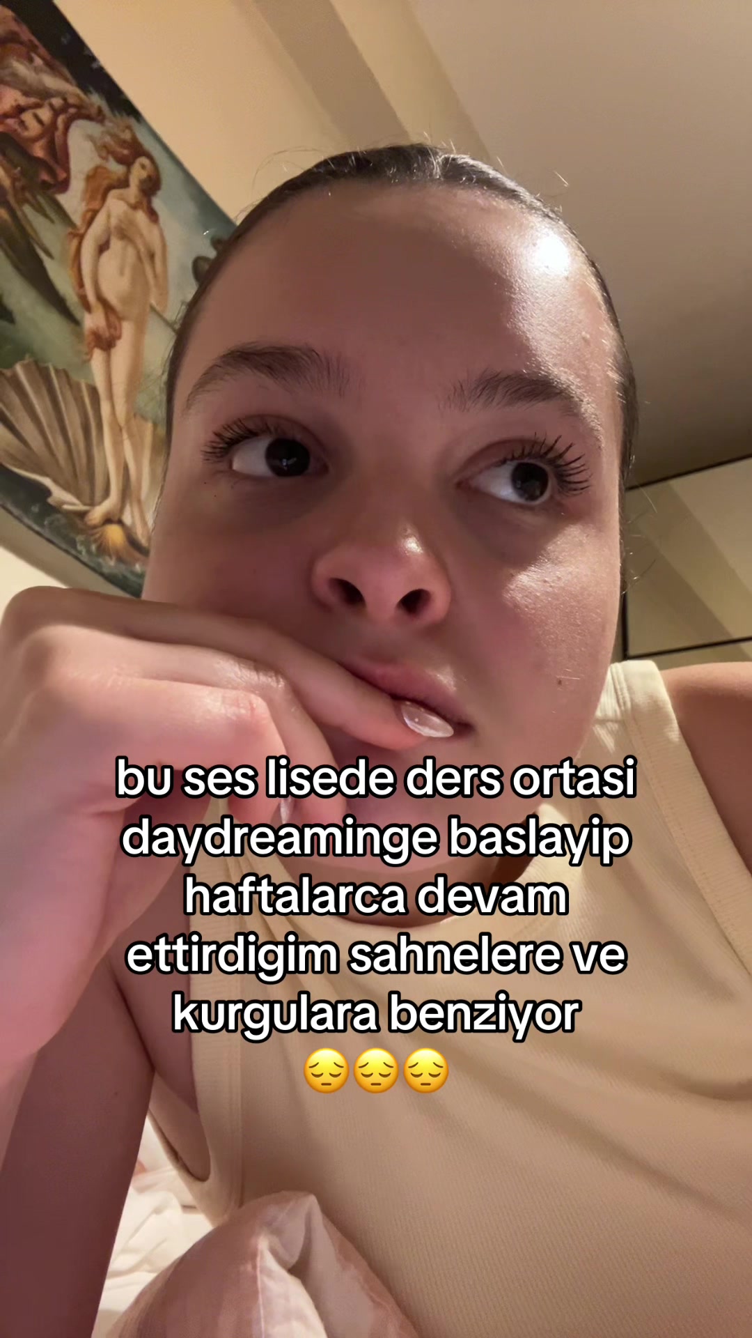 @𝒴