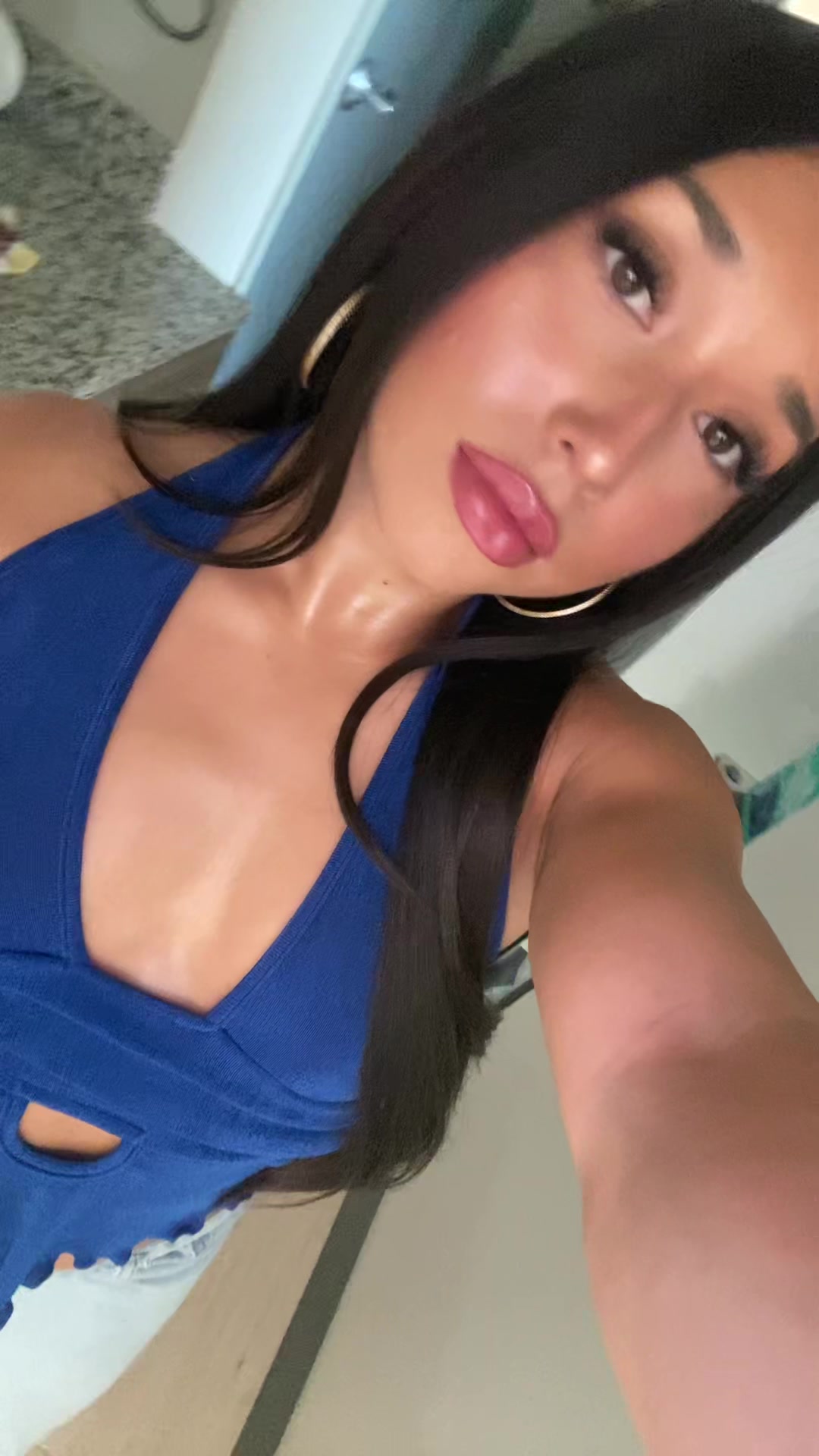@ALI ★