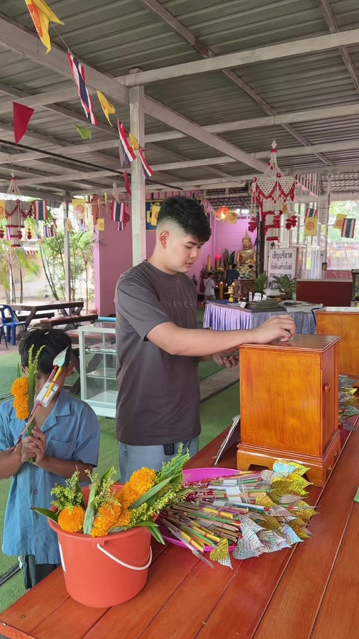 @ณัฐพล ไนท์