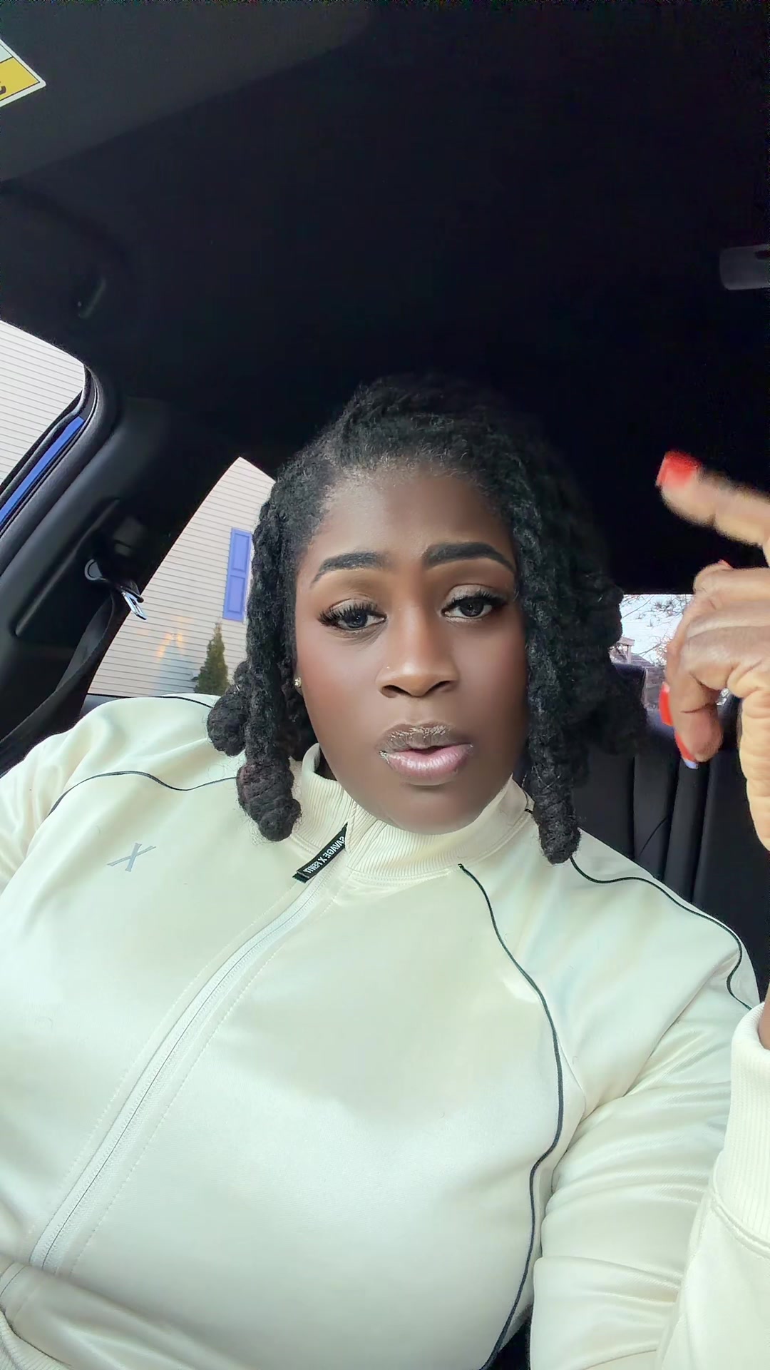 @MzRoyaltybk