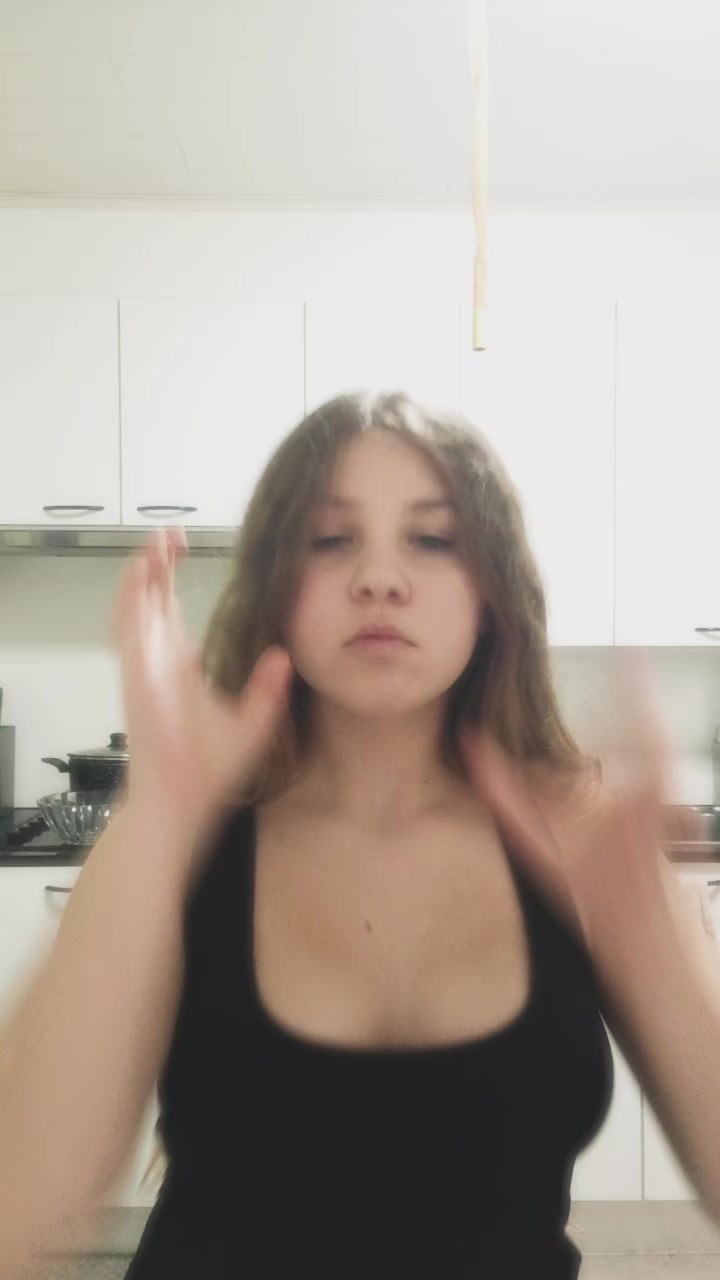 @Ana_backacc🇲🇩