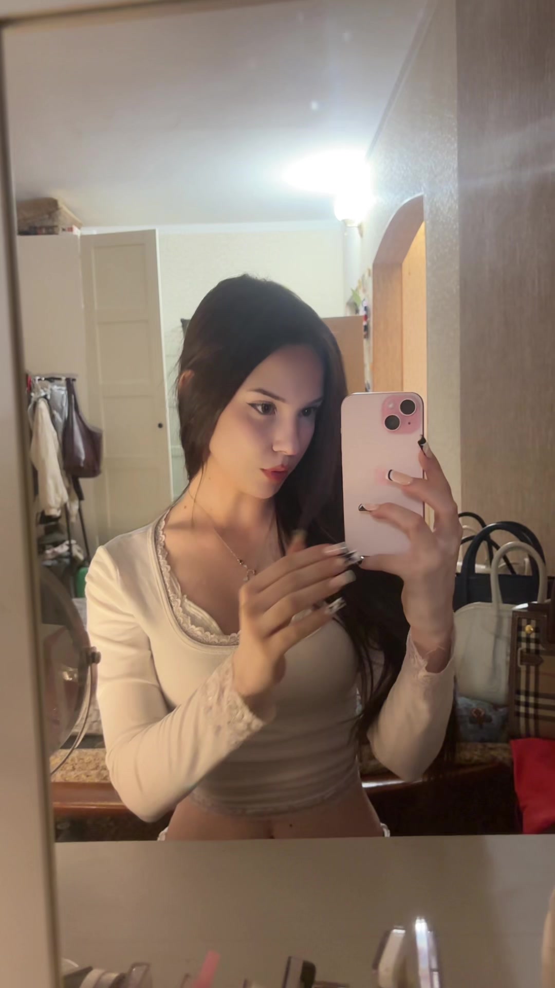 @nikaswiftik