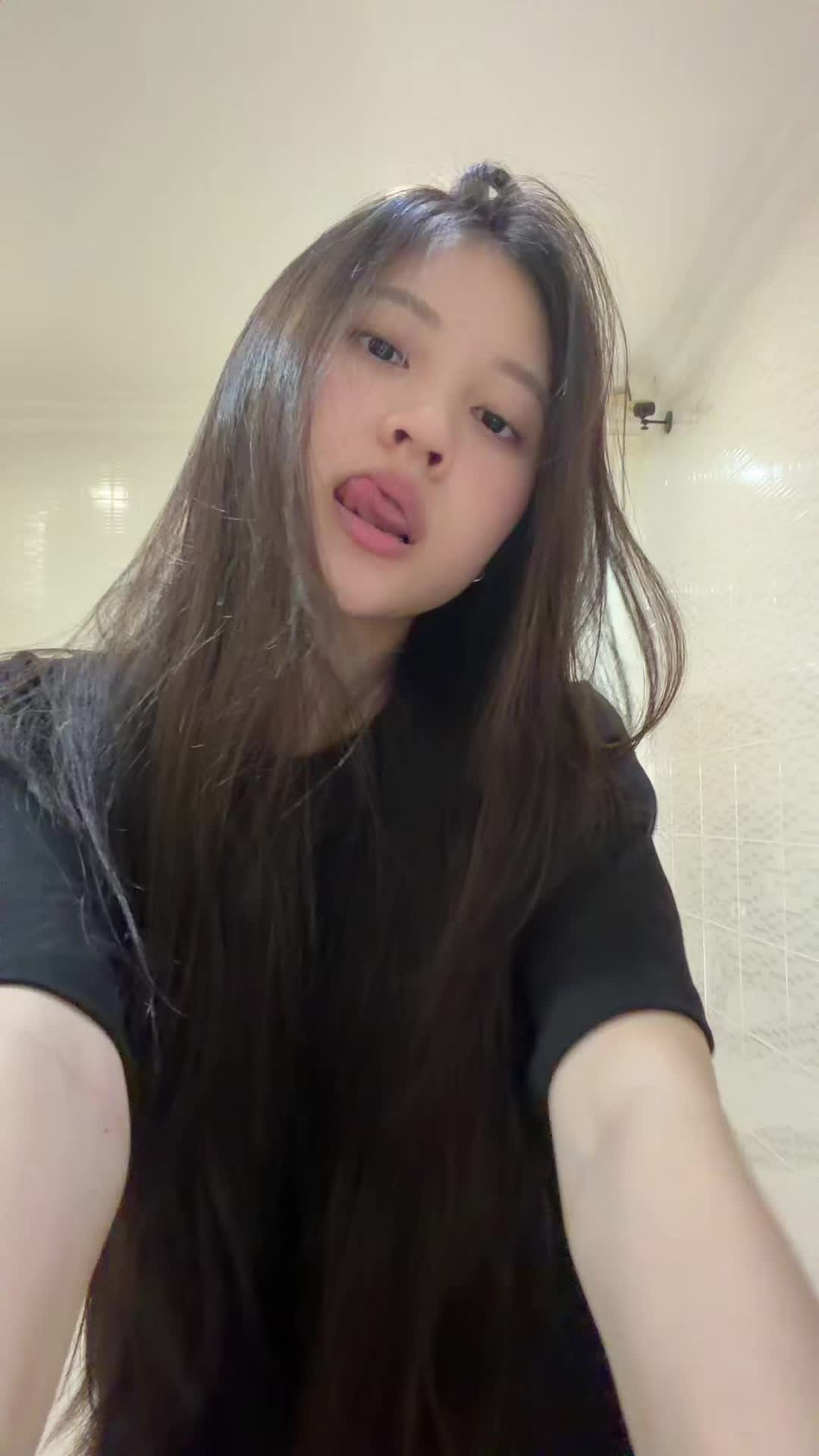 @breena ๐๐หโ
