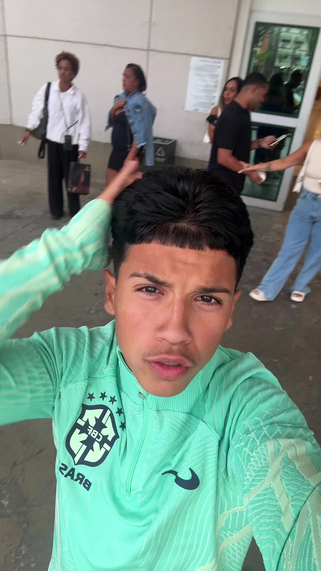 @surf 7️⃣7️⃣