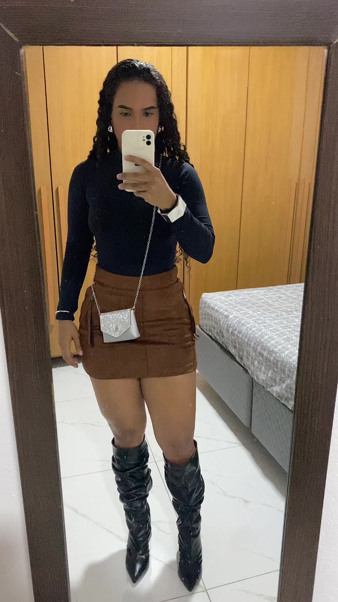@dominique