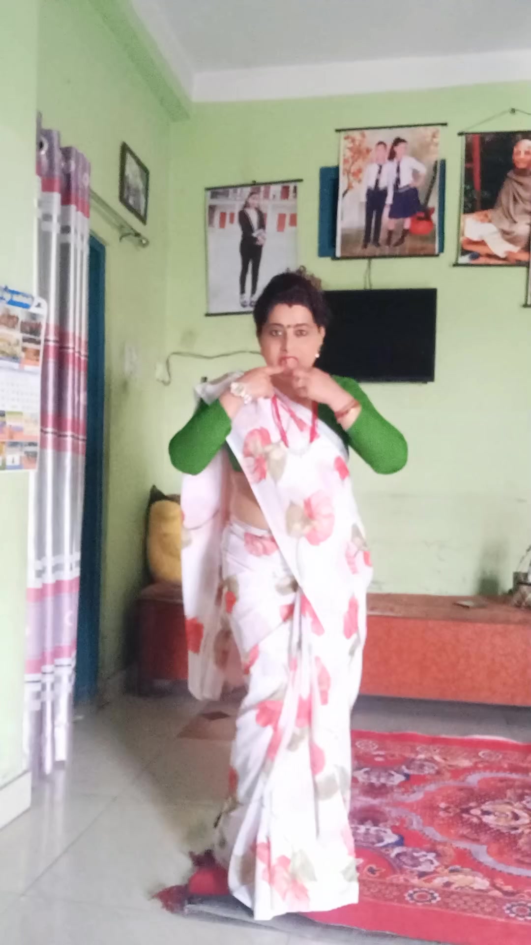 @its- me- juna(स्याङ्जालि चेली)